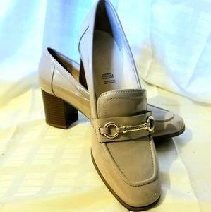 Liz Claiborne creme heels